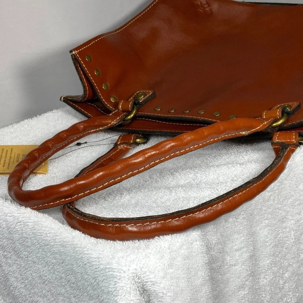 NWT - Patricia Nash Zancona Tan Leather Tote